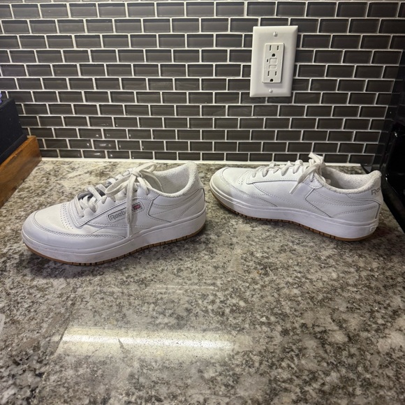 Reebok Women Club C Double Platform Sneaker Size 8.5 White - Picture 11 of 14